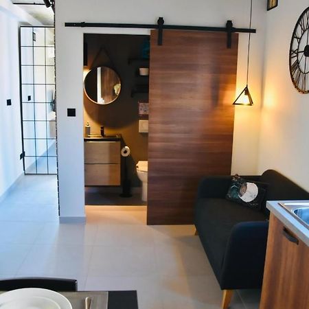 Chic Penthouse Industrial-Style Lägenhet Mosta Exteriör bild