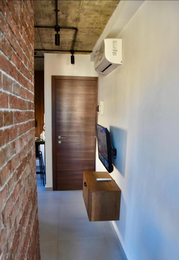 Chic Penthouse Industrial-Style Lägenhet Mosta Exteriör bild