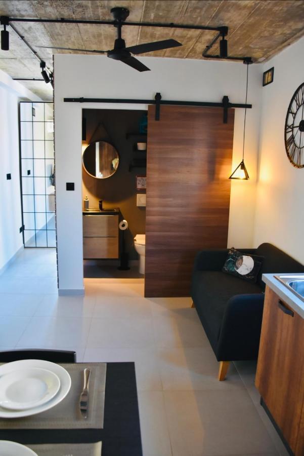 Chic Penthouse Industrial-Style Lägenhet Mosta Exteriör bild